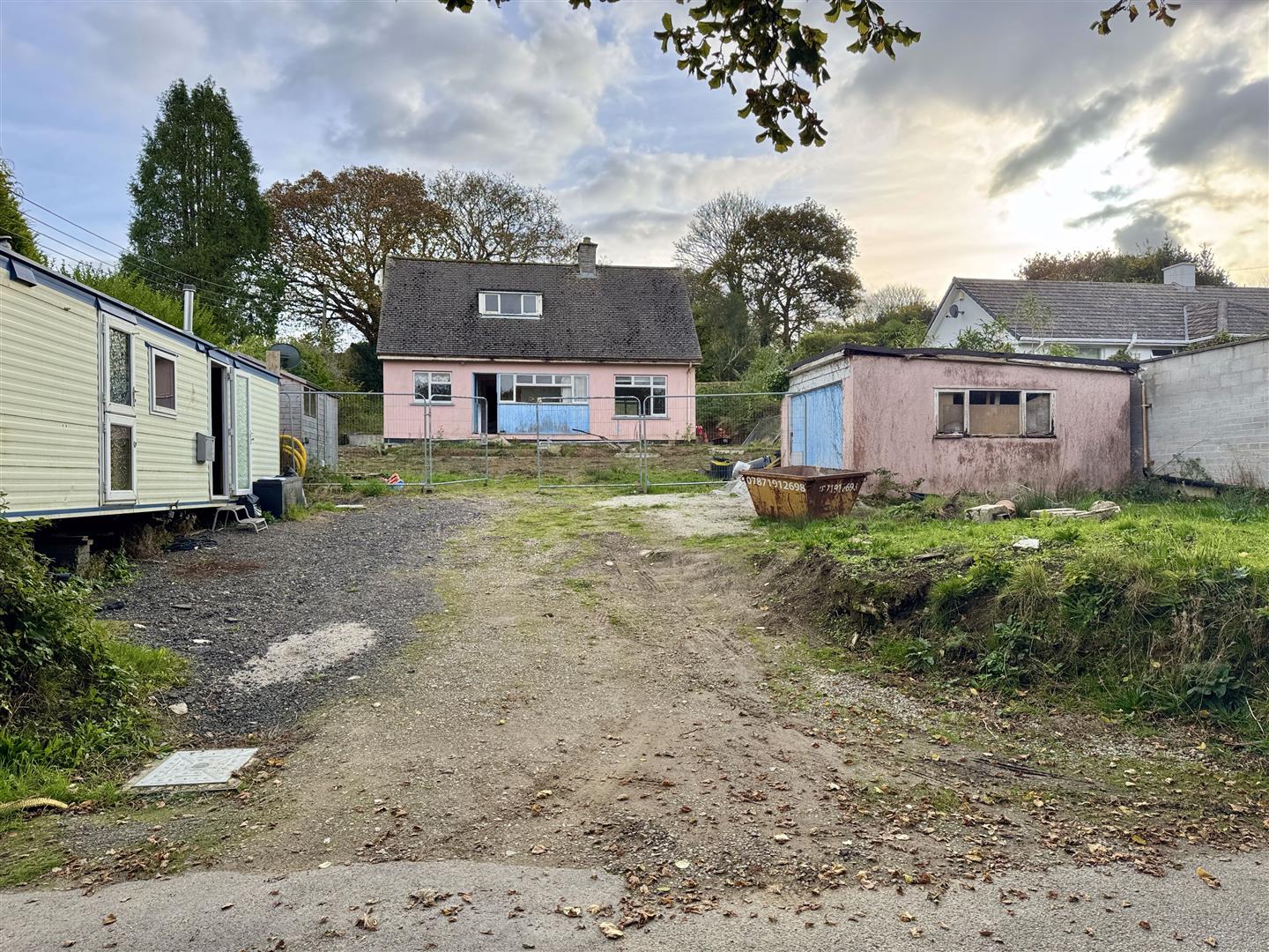 School Hill / Chyvogue Lane, Perranwell Station, Truro